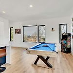 4 Rooftop Decks 4 Hot Tubs Game Rooms & Sauna
