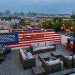 Rooftop Deck & Shuffleboard Bbq Near Downtown