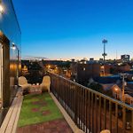 Rooftop Deck & Skyline Views Downtown Penthouse