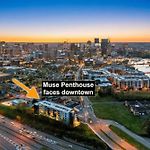 Rooftop Deck & Skyline Views Downtown Penthouse
