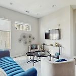 Downtown West End Nashville Retreat Near Broadway