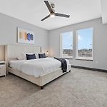 Luxe 2Br W City Views Near Broadway & Music Row