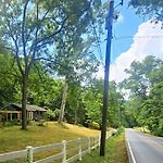 The Creek Woodland Oasis - Modern 3Br Country Home With Rolling Yard