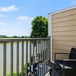 Flow - Pool - River Views - Mins To Broadway