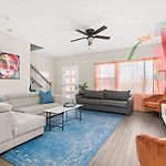 Luxury Townhome Rooftop Deck Near Broadway
