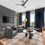 Rooftop Oasis - Hot Tub Nashville City Views
