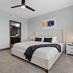 Luxe 2Br W City Views Near Broadway & Music Row