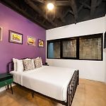 Great Location Short Drive To Downtown