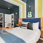 Harmony - Pool & Gym - Walk To Broadway