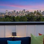 Sounds Like Fun- Hot Tub & Rooftop Views