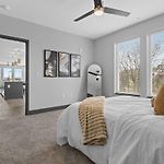Luxe 2Br W City Views Near Broadway & Music Row