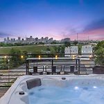 Rooftop Oasis - Hot Tub Nashville City Views