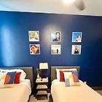 Room 2 Twin Beds Near Broadway Honky Tonks Tsu Vandy