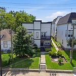 Brand New Retreat N Five Points Near Downtown