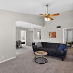 Modern Stay Minutes From Downtown Nashville