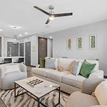 Modern 2Br Retreat Sylvan Park Near Broadway