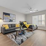 Stylish Gulch Retreat - Near Broadway