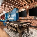 The Velvet Vault-Luxury Downtown Loft With River View & Walk To Broadway