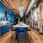 The Velvet Vault-Luxury Downtown Loft With River View & Walk To Broadway