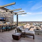 Music City Condo For 2 Gulch, Pool & Whole Foods