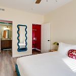 Colorful Nashville Escape Minutes From Broadway