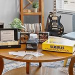 Stylish 2Br Near Sylvan Park- Music City Views