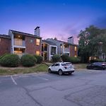 Relaxing 2Br Nashville Stay With Easy City Access