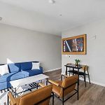 Sway - Pool - Gym - Mins To Broadway