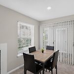 Preakness Modern 2Br Stay