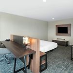 La Quinta Inn & Suites By Wyndham Nashville Downtown Stadium