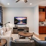 Two Nashville Homes - Accommodates 24 Guests