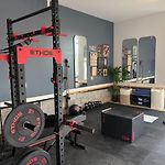Cedar Peak - Pool Hot Tub & Gym Sleeps 24
