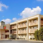Super 8 By Wyndham Hermitage Nashville