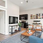 1St Floor & No Steps By Vanderbilt, Belmont & Food