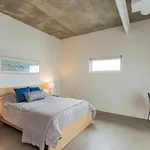 Gaze At Sprawling Vistas Through Walls Of Windows Holiday home