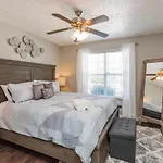Fun Buena Vista Heights Home Close To Downtown