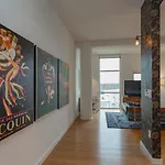 Artsy Extended Retreat Downtown Holiday home