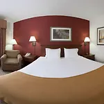 Hotel Express Airport By Ihg 3*