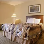 Hotel Express Airport By Ihg 3*