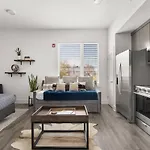 Holiday home Endeavor 202