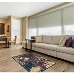 Cambria Airport Hotel 5*