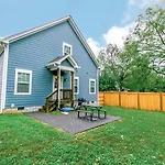 Dandelion Manor