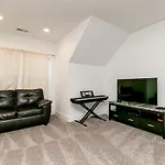 Dandelion Manor