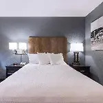 Extended America Premier - - Vanderbilt Hotel