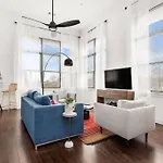 Music Row Pearls With Vandy And Belmont At Your Doorstep Apartment