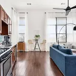 Music Row Pearls With Vandy And Belmont At Your Doorstep Apartment *
