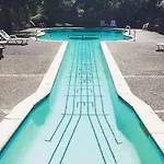 Music Row Retreat With Pool And Free Parking, Walk To Bars! Apartment *