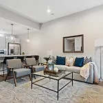 Holiday home 3 Bedroom Townhome In The Heart Of Nashville!