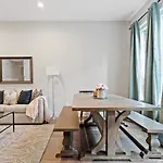 Holiday home 3 Bedroom Townhome In The Heart Of Nashville!