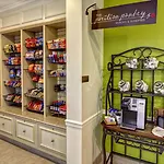 Hotel Hilton Garden Airport 3*